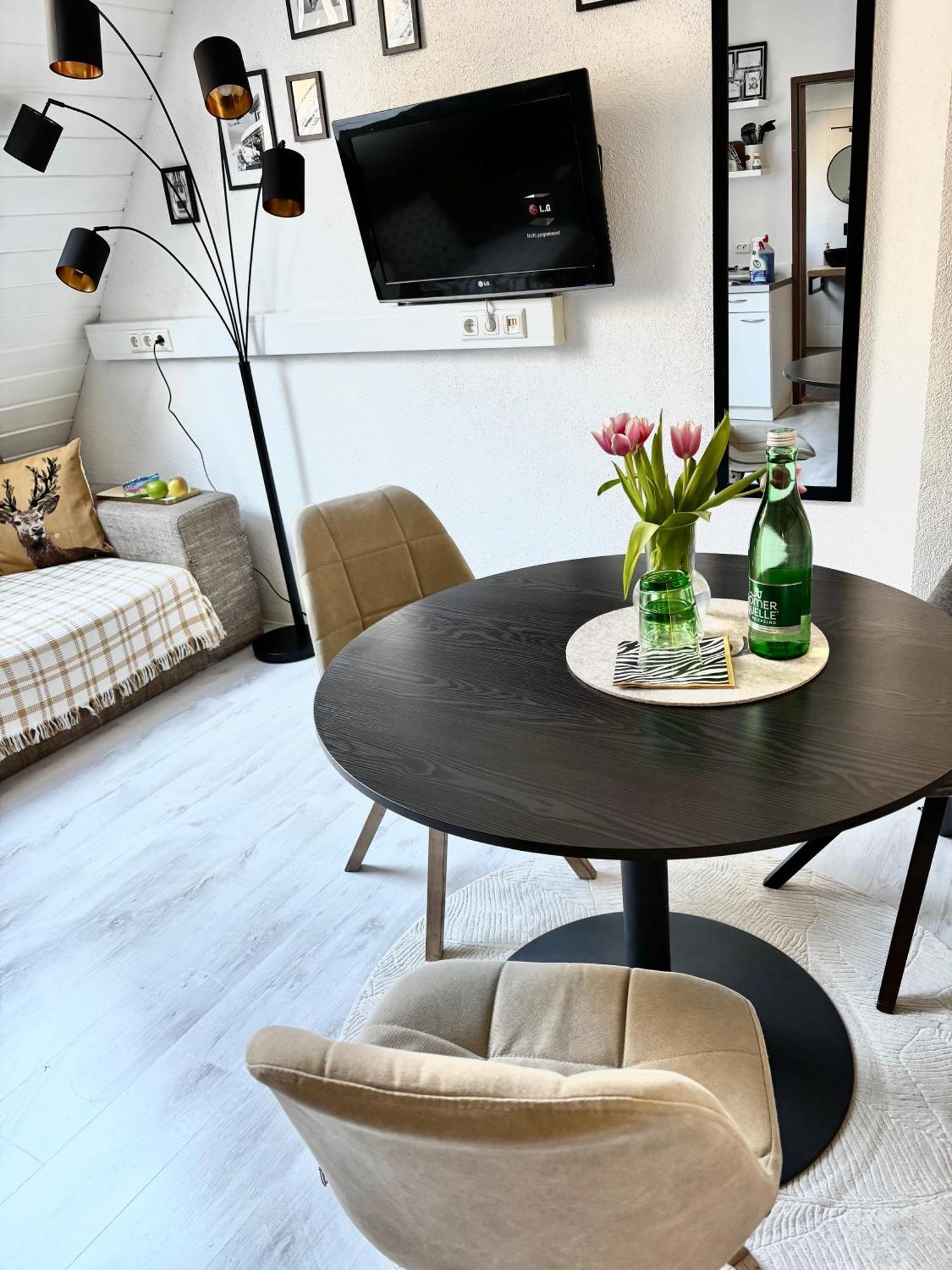 Lechtaler Alpenblick Landeck - Privatzimmer & Ferienwohnung المظهر الخارجي الصورة