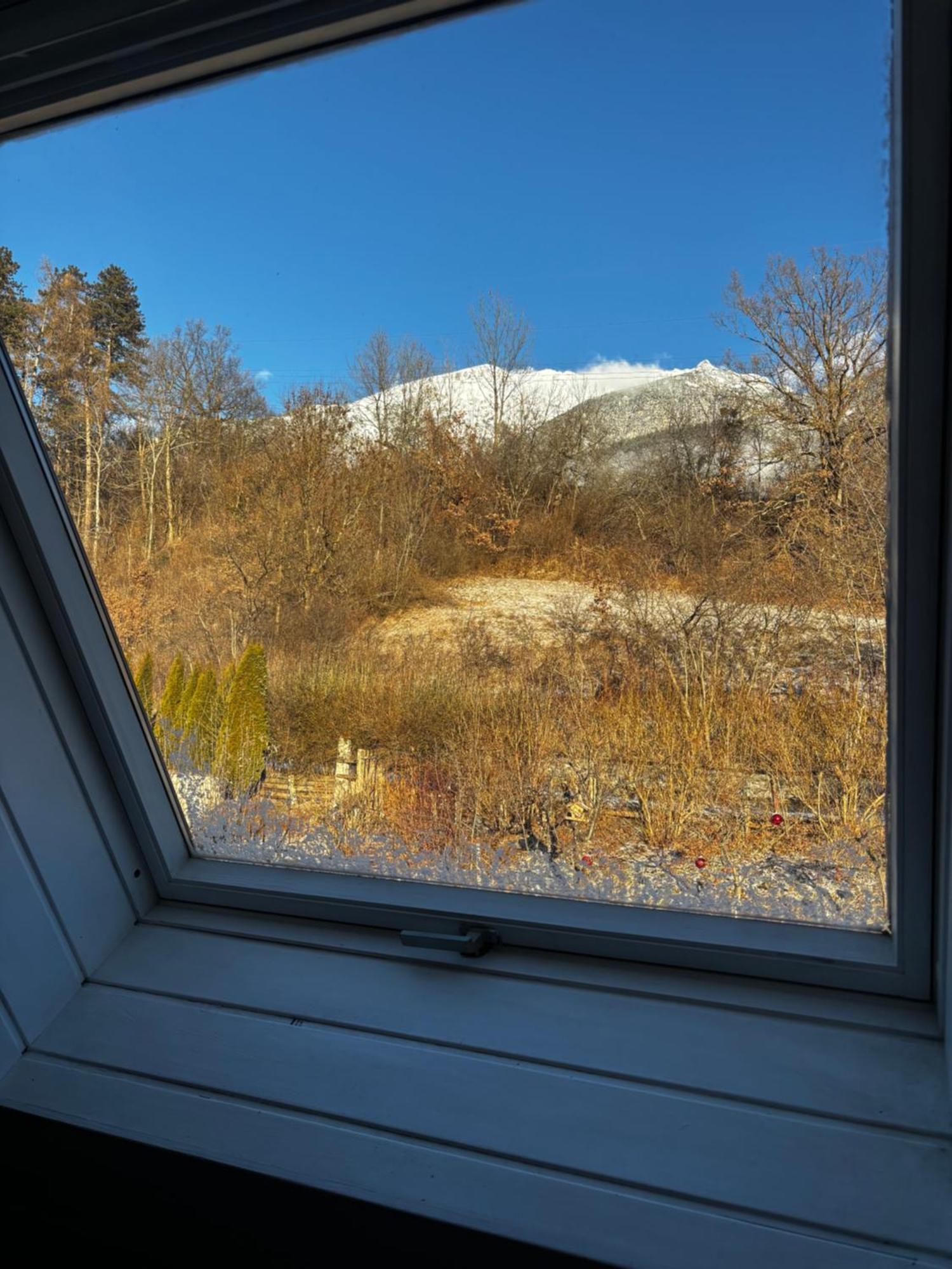 Lechtaler Alpenblick Landeck - Privatzimmer & Ferienwohnung المظهر الخارجي الصورة