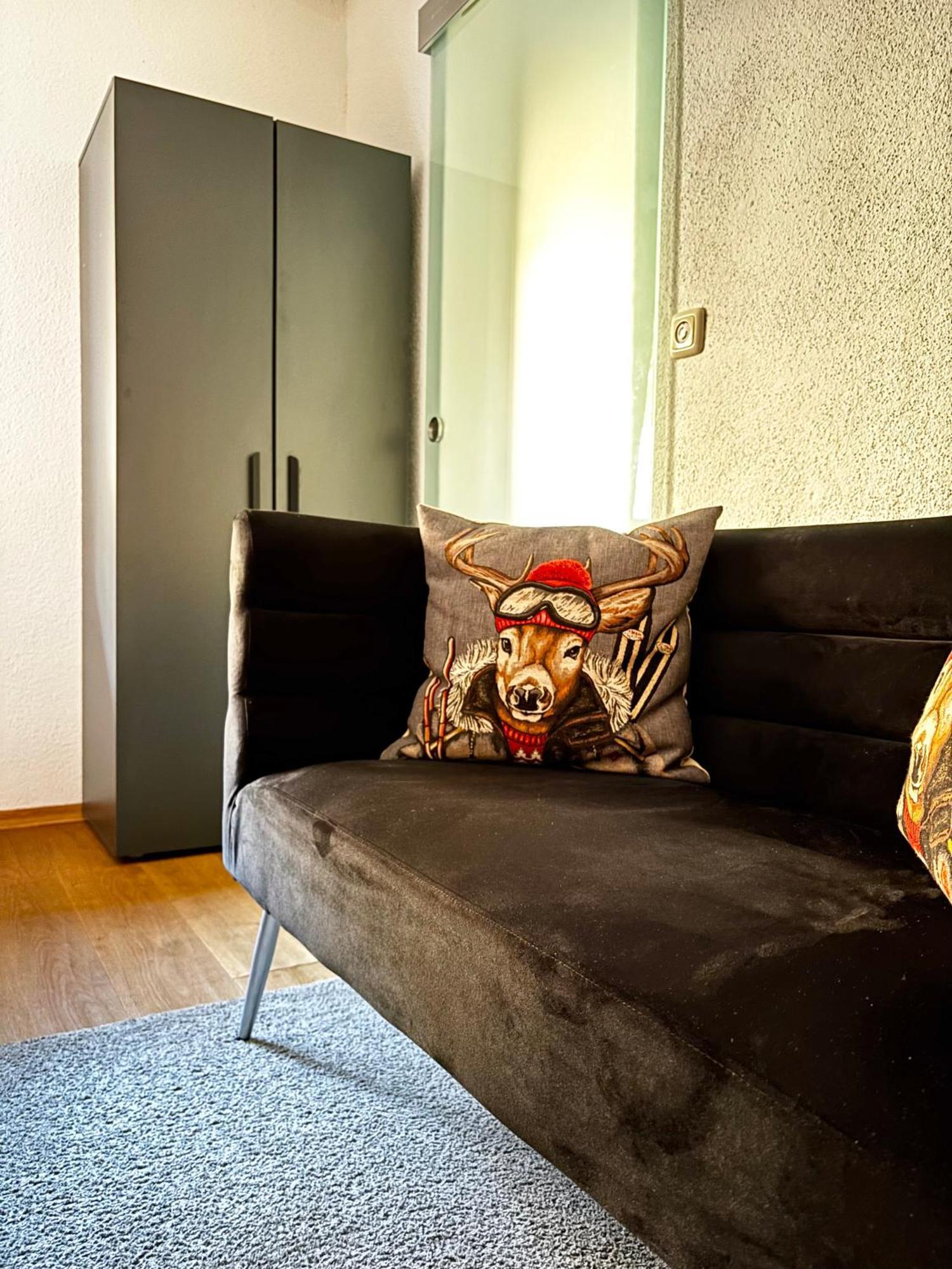 Lechtaler Alpenblick Landeck - Privatzimmer & Ferienwohnung المظهر الخارجي الصورة