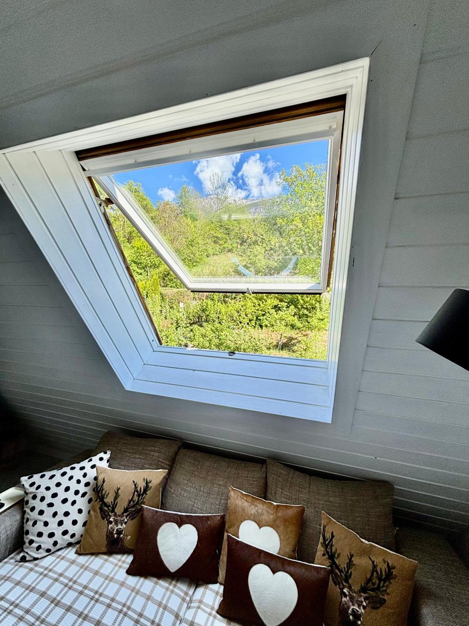 Lechtaler Alpenblick Landeck - Privatzimmer & Ferienwohnung المظهر الخارجي الصورة